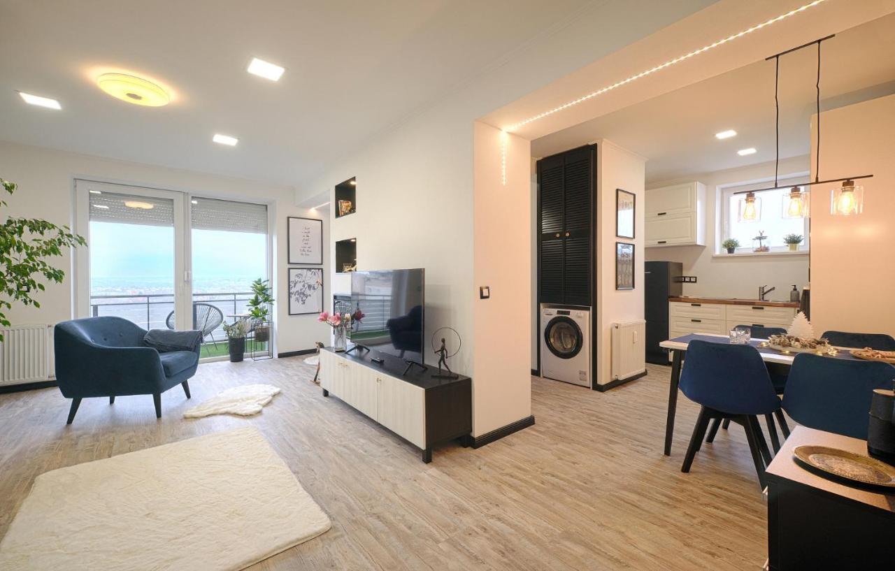 Monos Apartamento Tatabánya