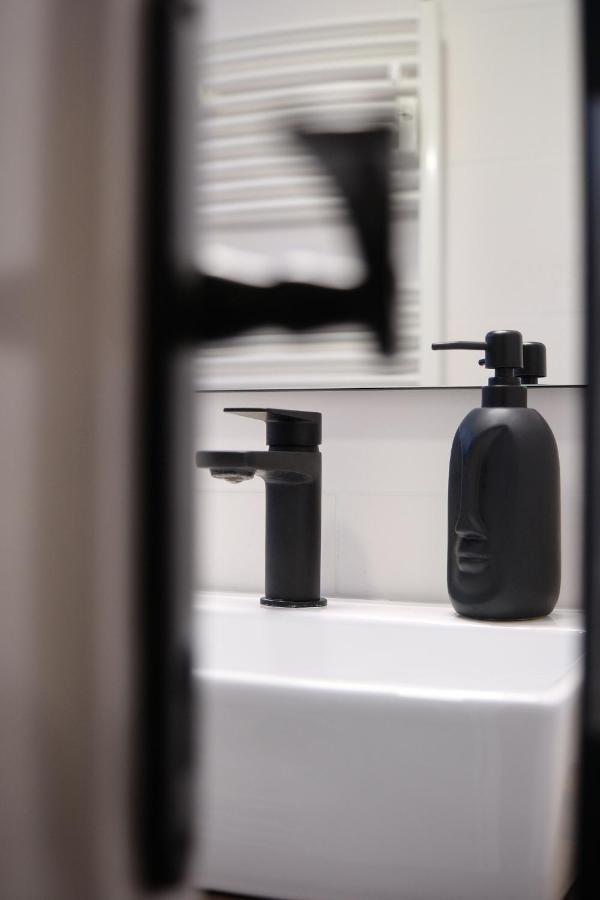 Monos Apartamento